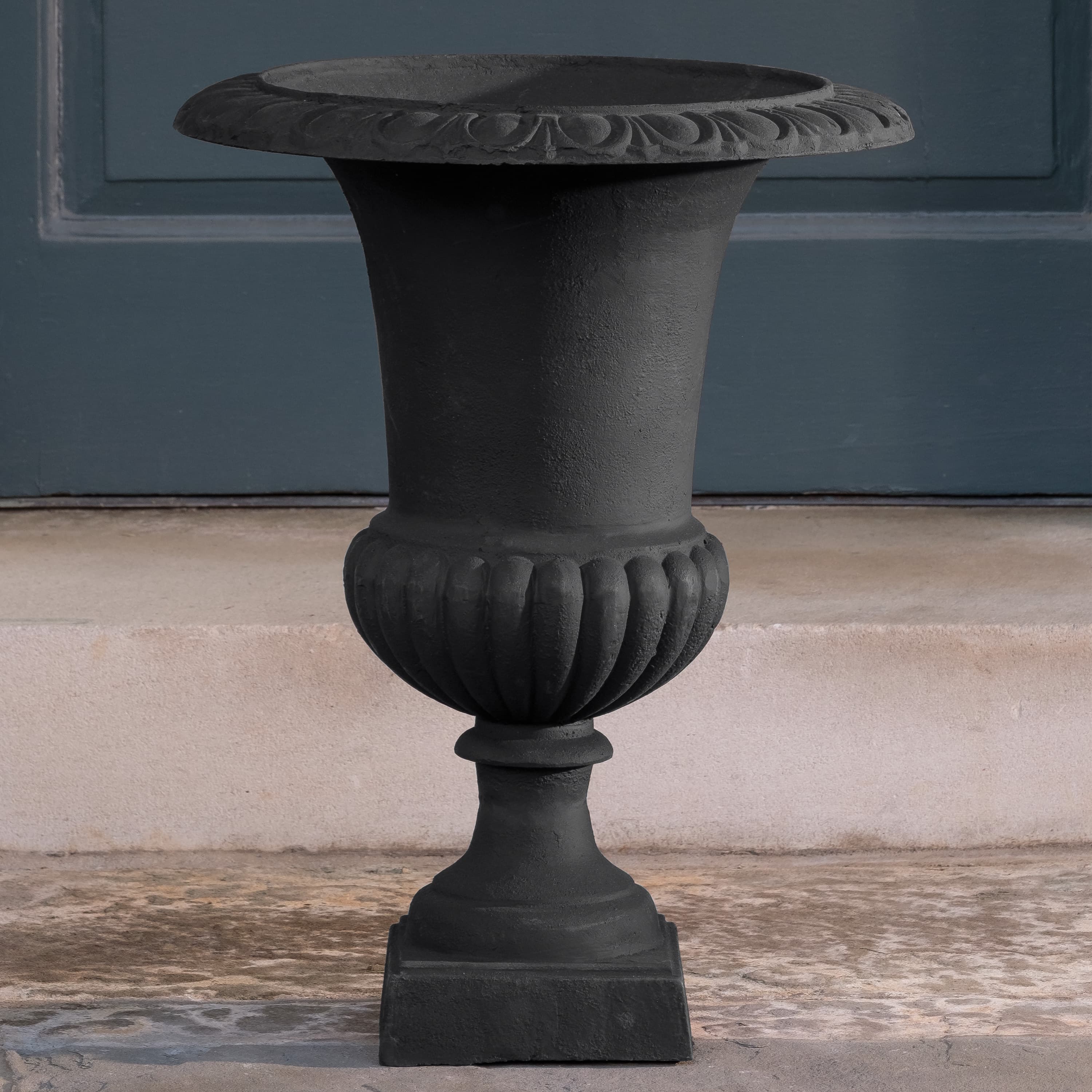 Glasgow Urn view 3