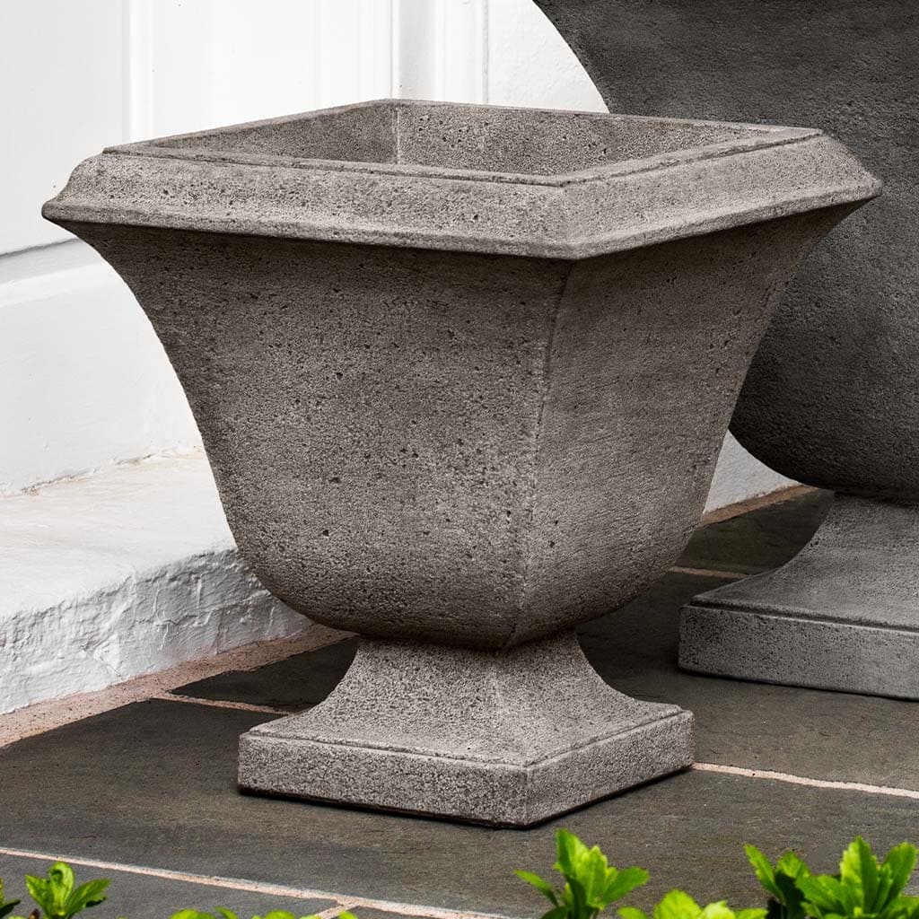 Trowbridge Urn, Small