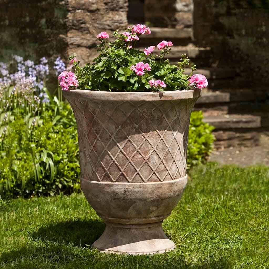 Pomezio Urn - S/2