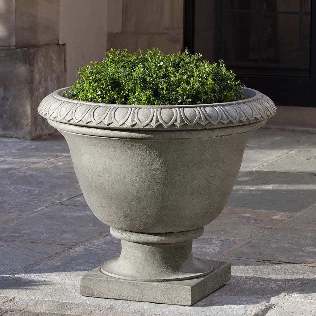 Easton Urn