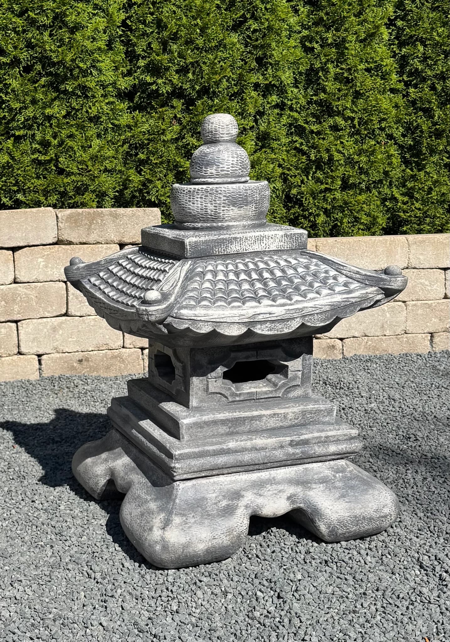 Medium Great Pagoda Lantern