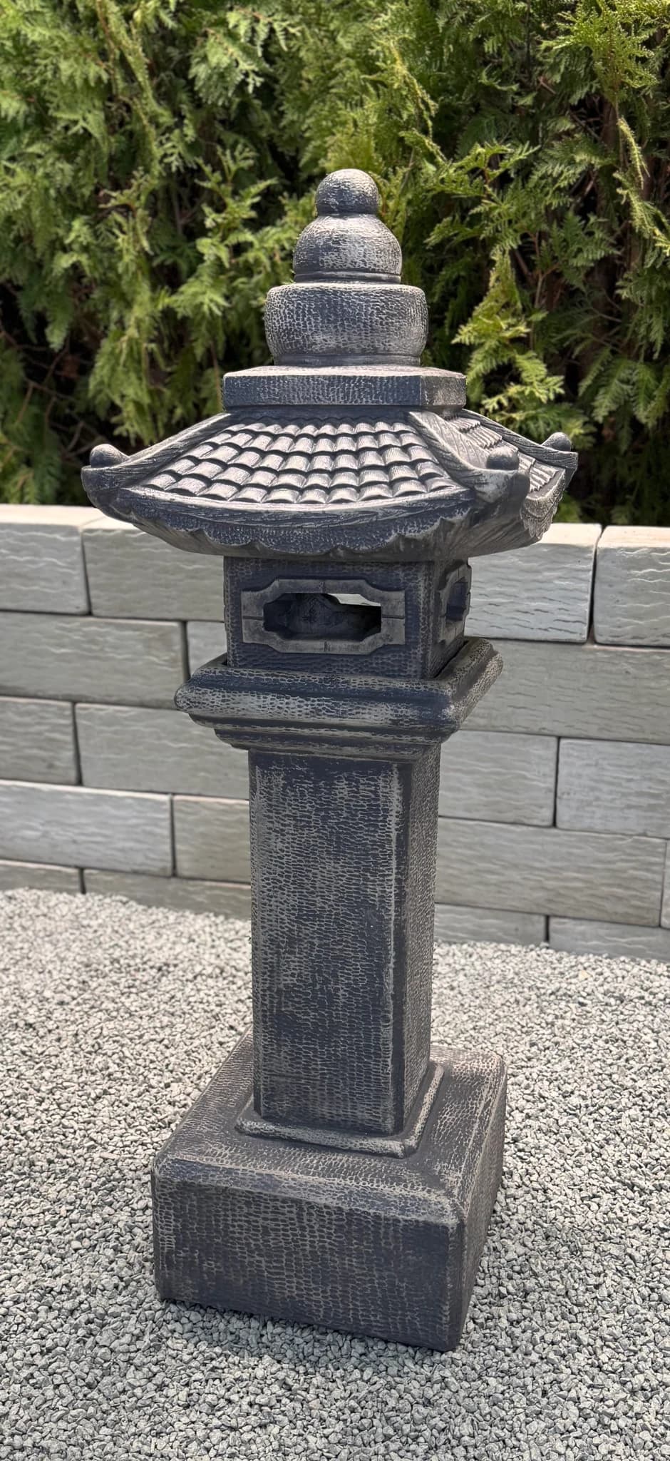 Medium Ped. Great Pagoda Lantern