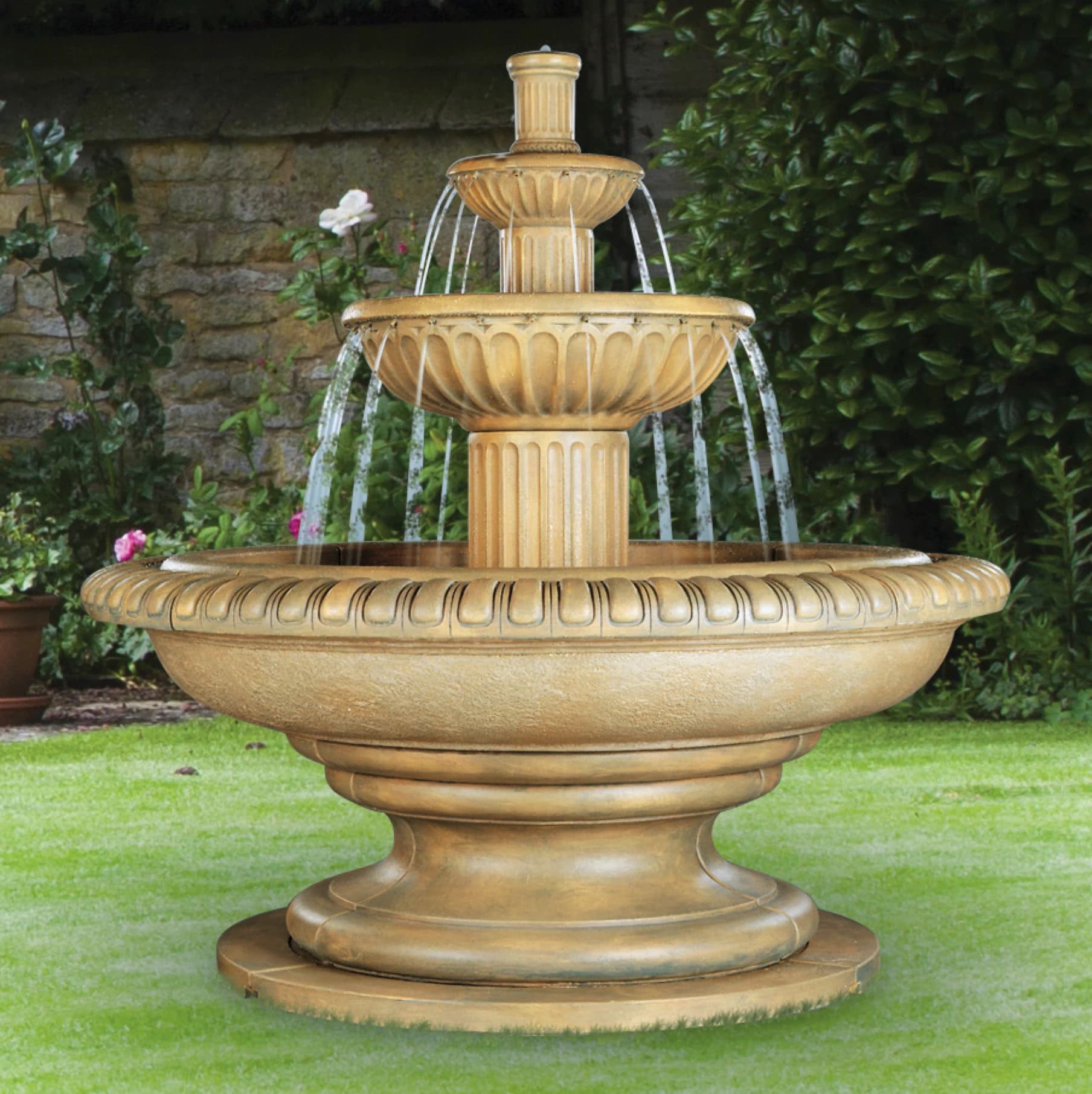 Palazzo Fluted Fountain