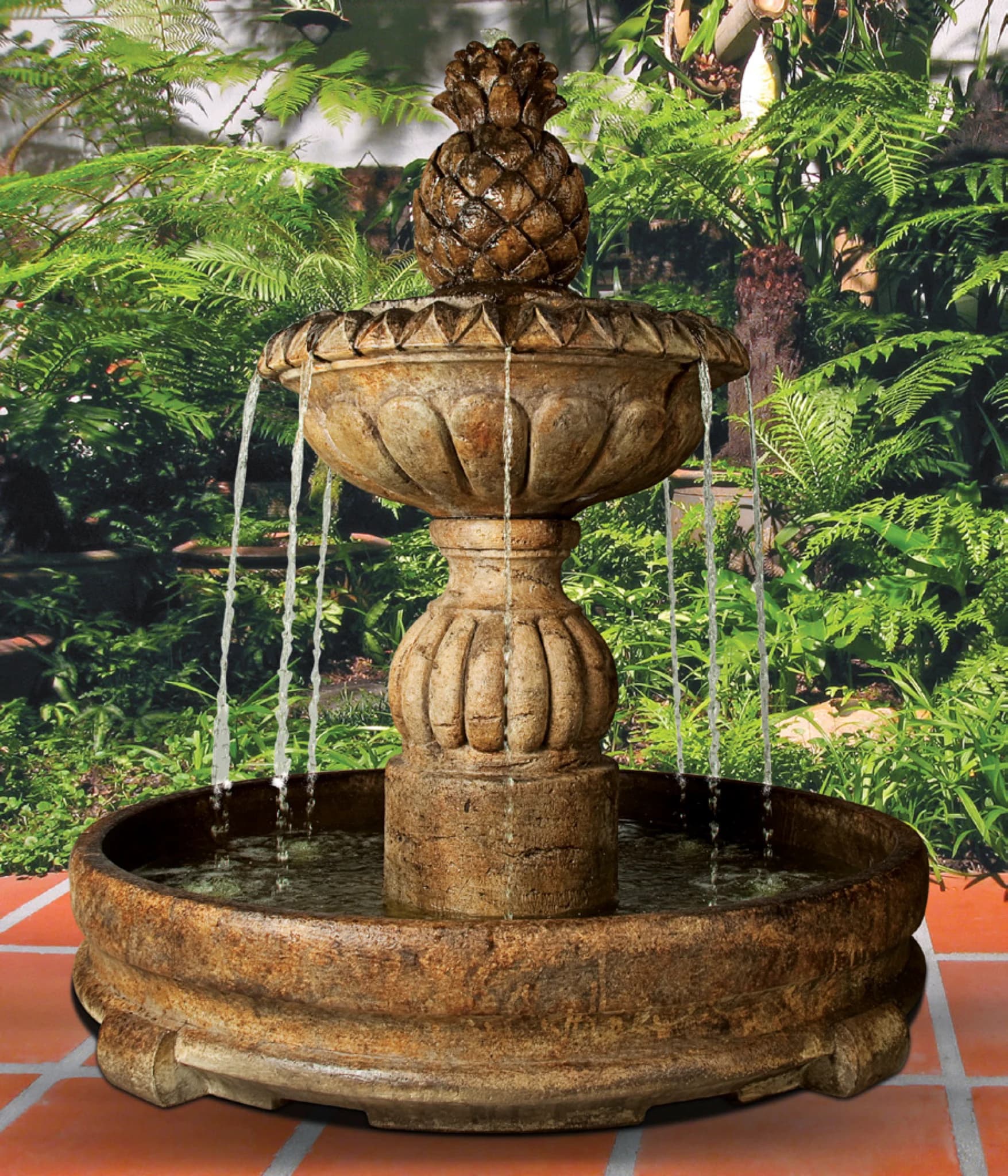 Pina Cascada Fountain in Rondo Pool