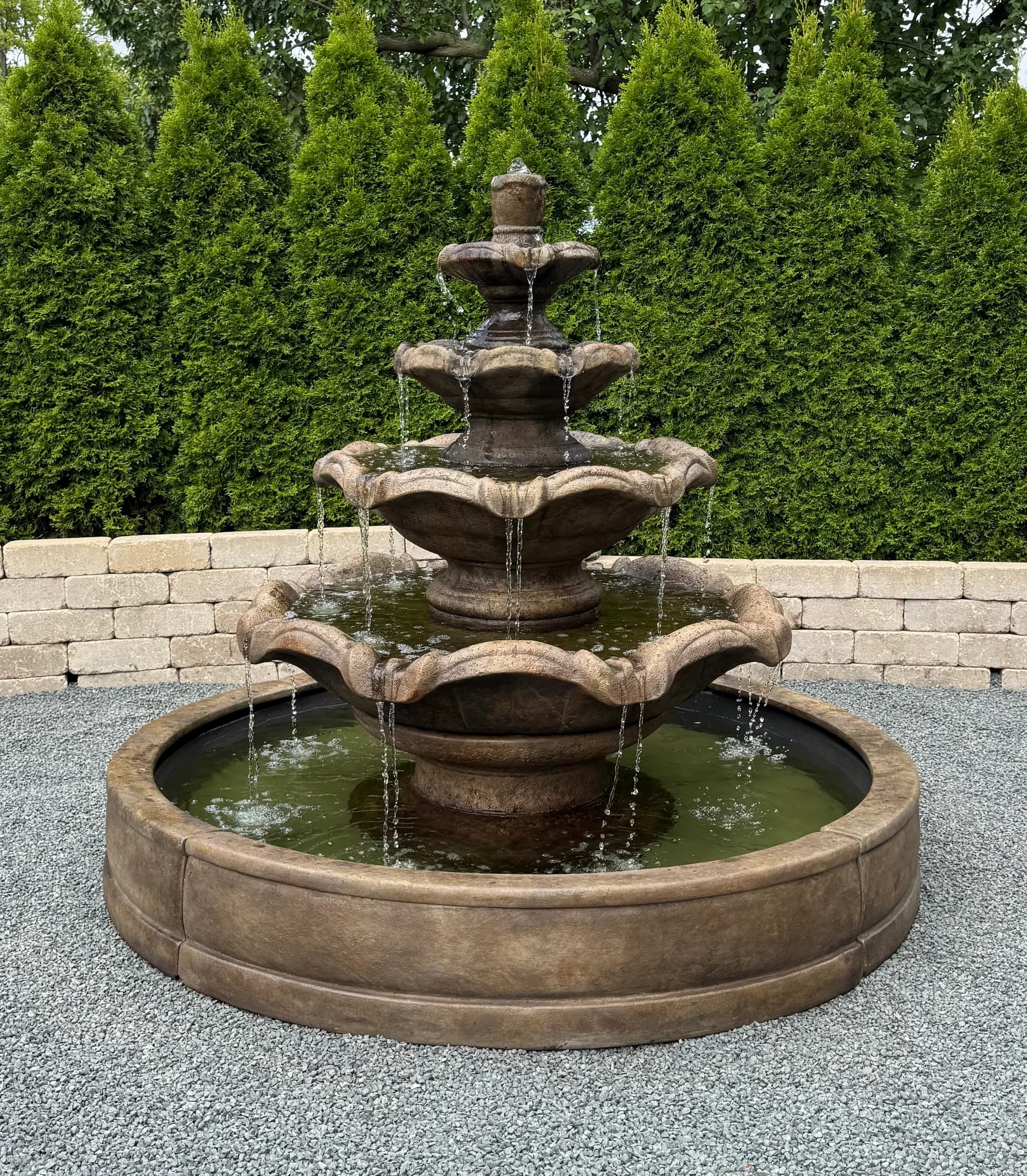Quattro Tier in Valencia Fountain