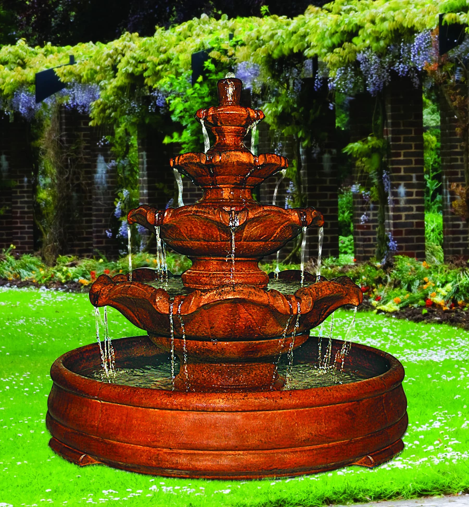 Quattro Classic Tier Fountain in Grando Pool
